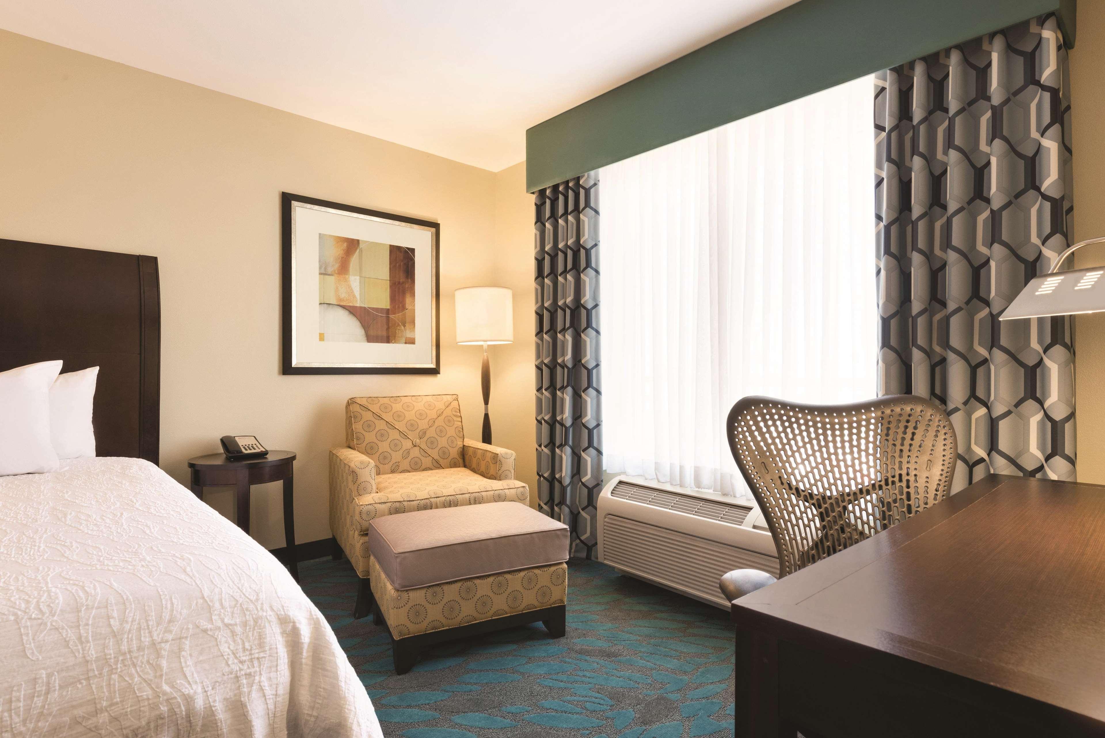 Hilton Garden Inn Фарго Экстерьер фото