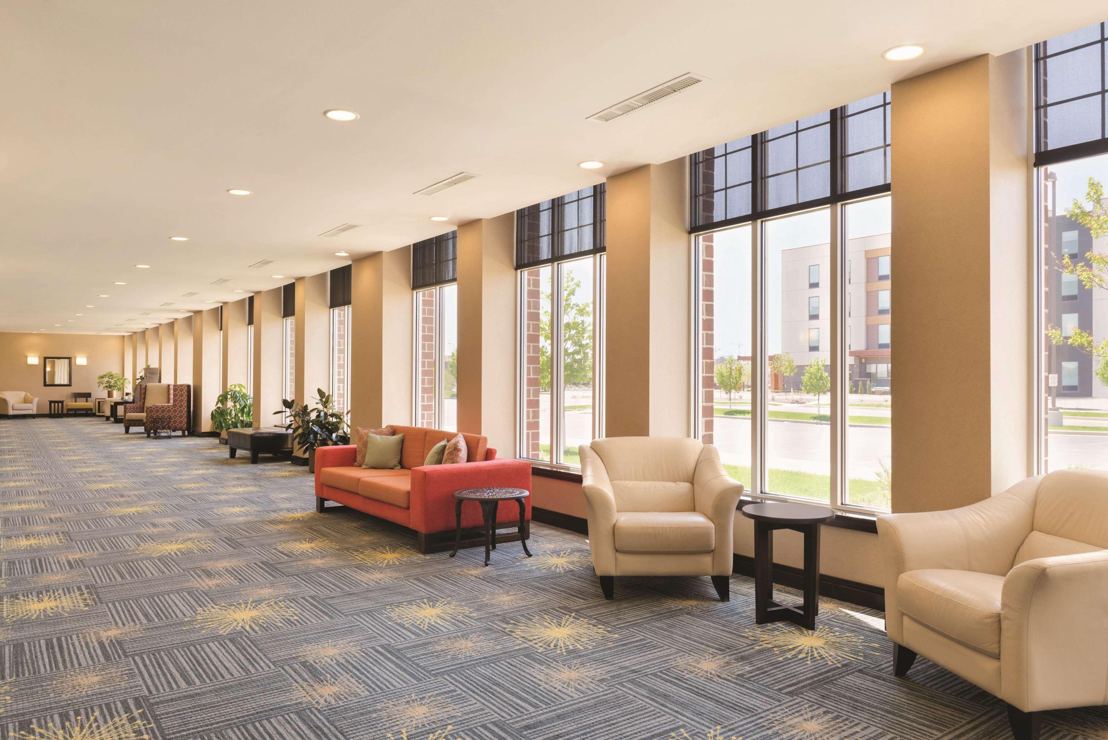 Hilton Garden Inn Фарго Экстерьер фото