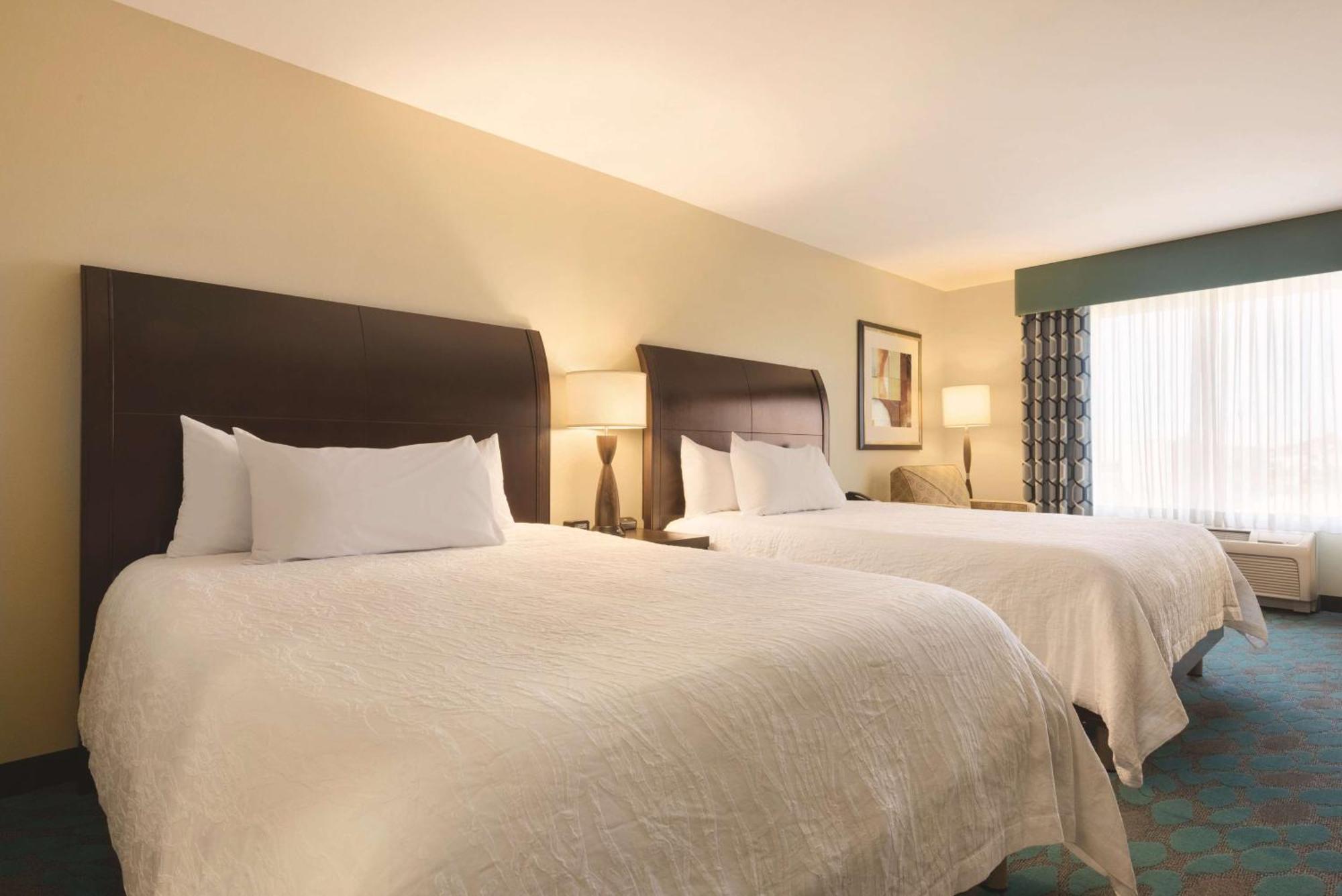 Hilton Garden Inn Фарго Экстерьер фото