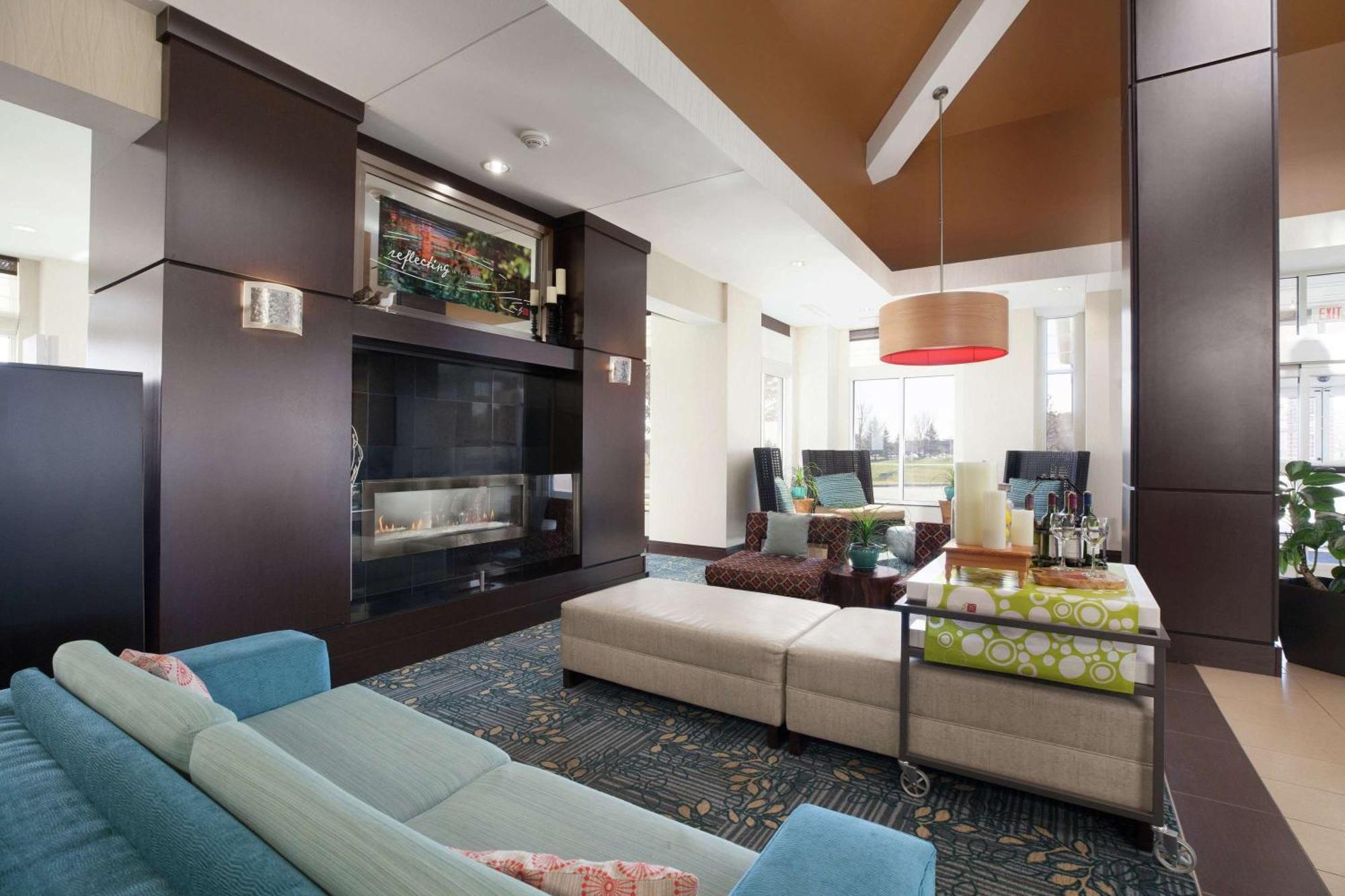 Hilton Garden Inn Фарго Экстерьер фото