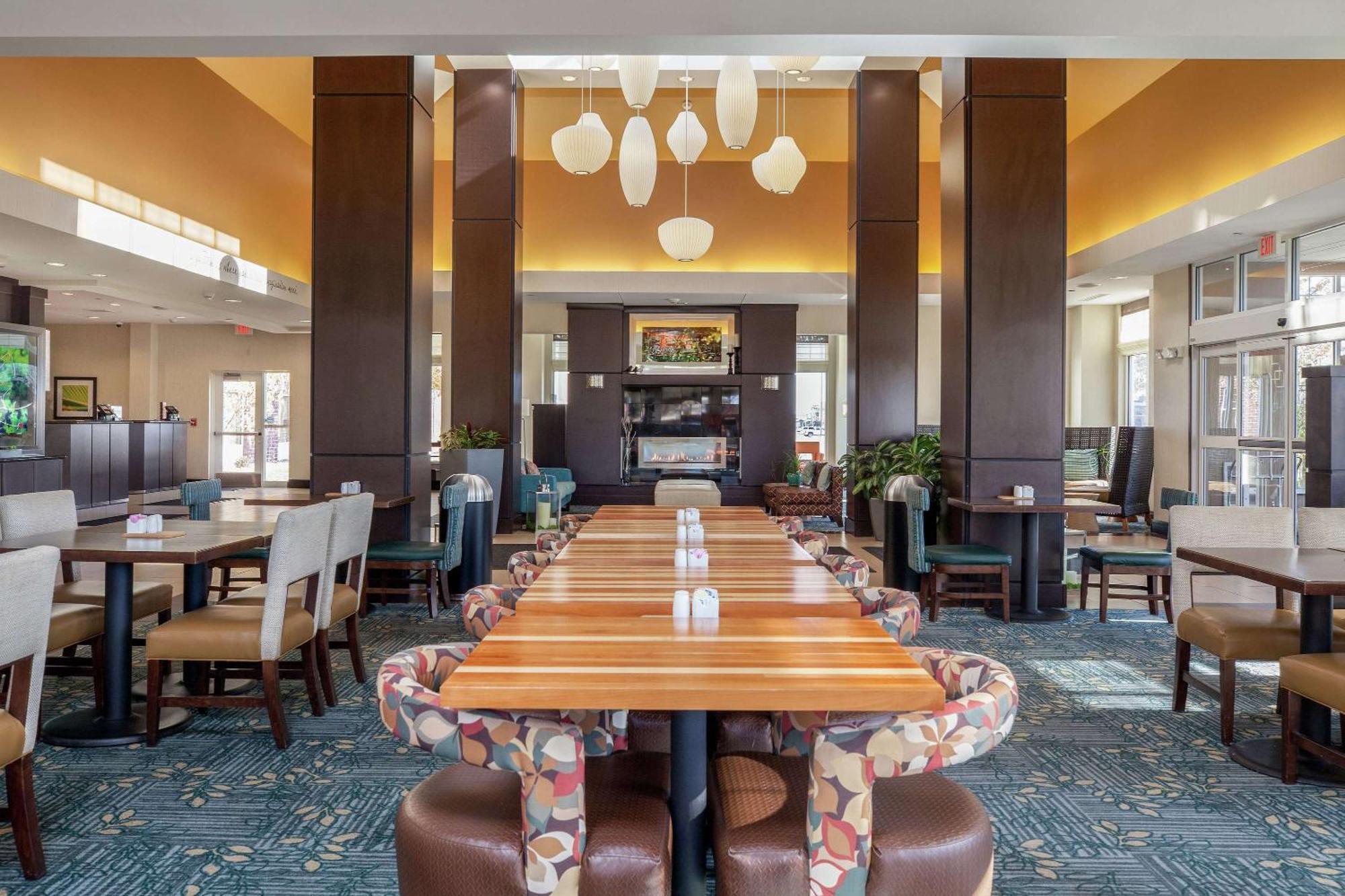 Hilton Garden Inn Фарго Экстерьер фото
